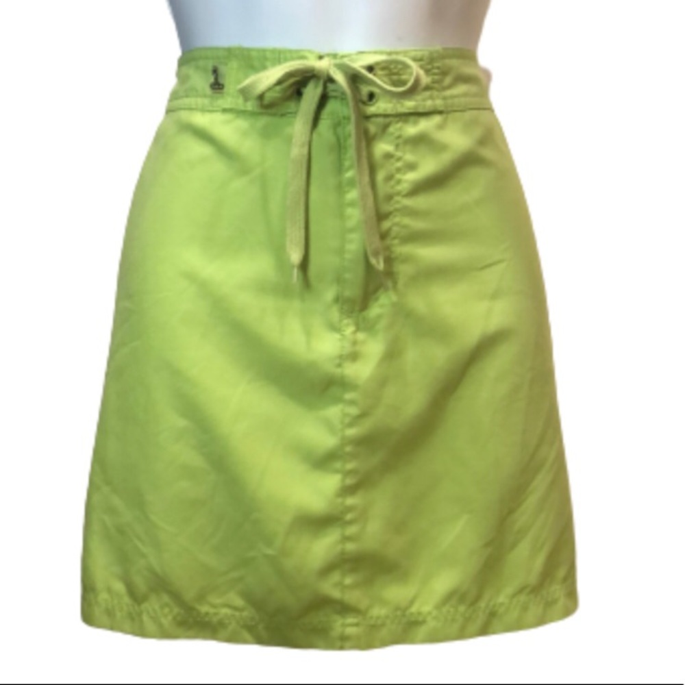 BRENT’S SURFWEAR LIME GREEN SKIRT • ZIP, SNAP & TIE FRONT CLOSURE • sz L